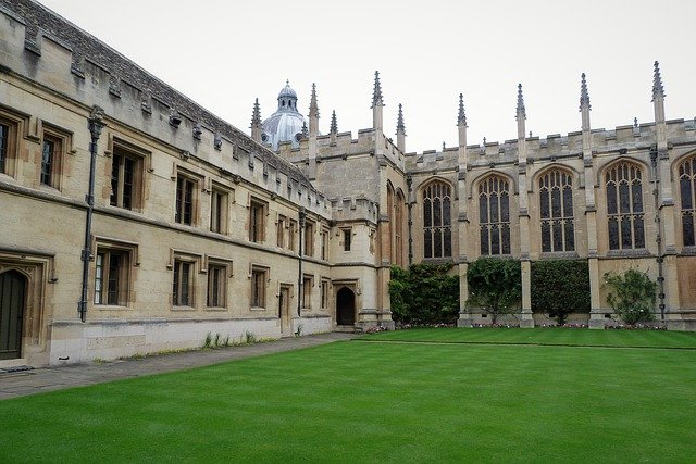 best university in islamabas